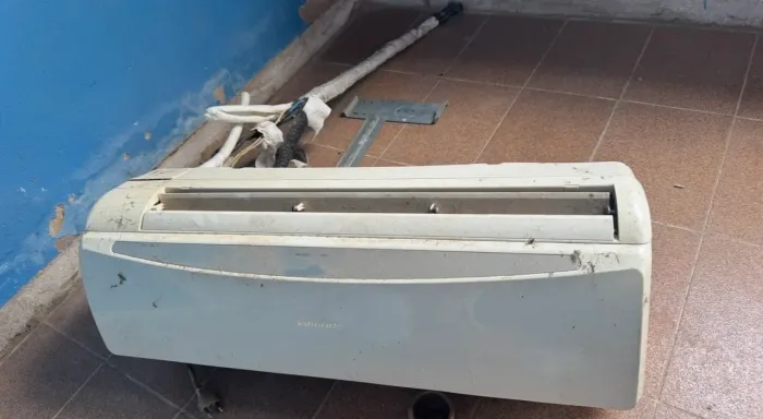 Vendo central de ar 12 mil Btu springer