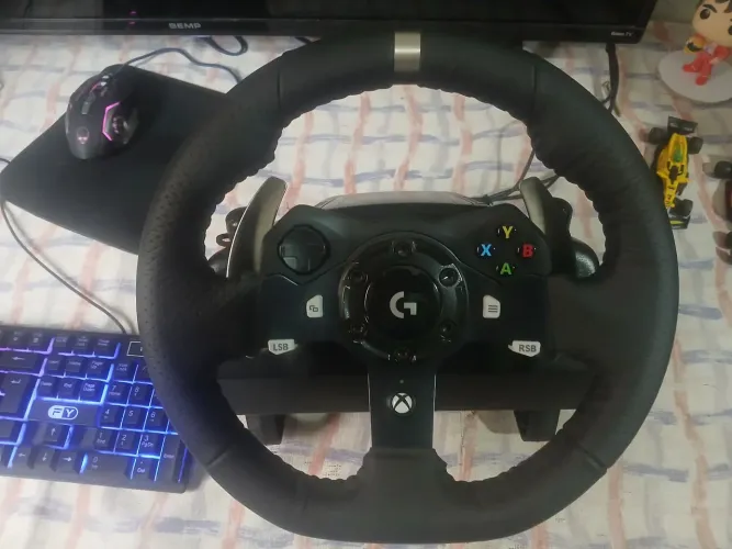 Volante logitech + teclado e mouse rgb
