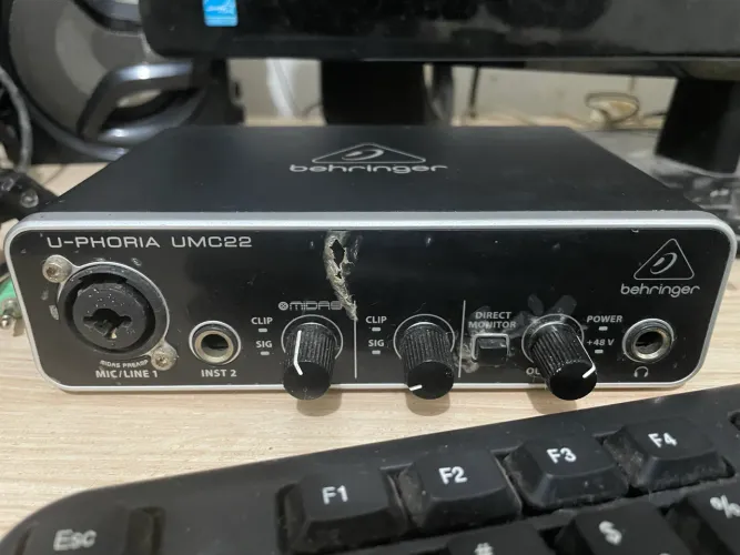 Interface de áudio, behringer - u-phoria, umc22, original 