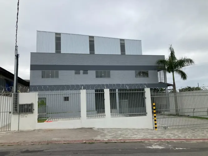Imóvel para aluguel com 815 metros quadrados no CIVITII - Serra - ES