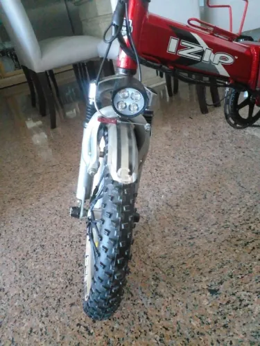 Bicicleta elétrica dobrável