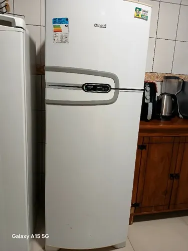 geladeira com defeito