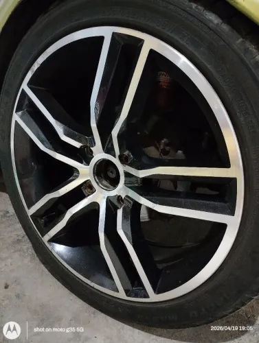 Vendo ou troco roda Ford