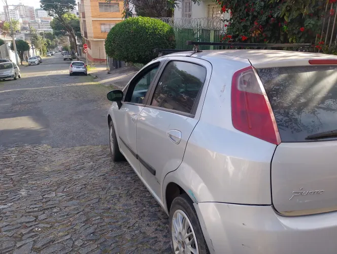 Fiat Punto ELX 1.4 Fire Flex 8V 5P 2008