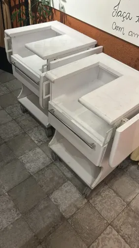 Carrinho para motor de implante