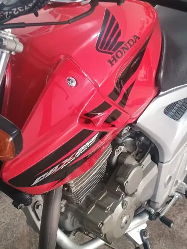 CBX Twister 250 !!!! 25.000 mil km !  Estado de zero km ! Troco em Lander no mesmo nível !