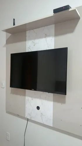 Painel para TV Rack/Suporte de Parede - Excelente Estado