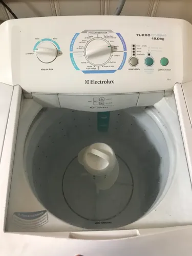 Máquina de Lavar Electrolux