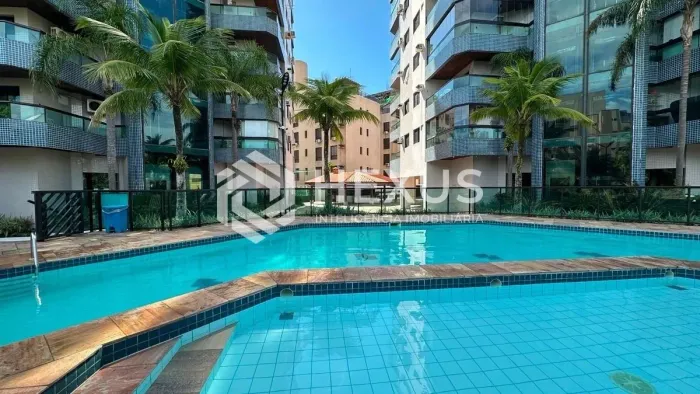 Apartamento com varanda e lazer completo a 300m da praia na Enseada, Guarujá