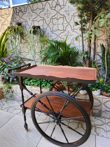 Carrinho de chá vintage 
