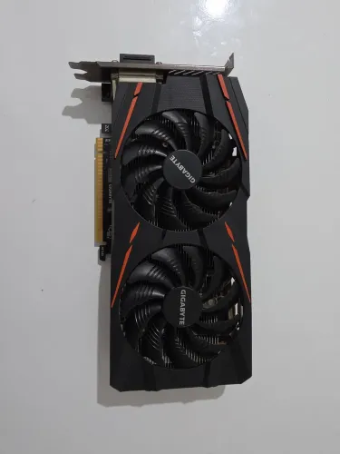 RX 580 8GB Gigabyte *com caixa original