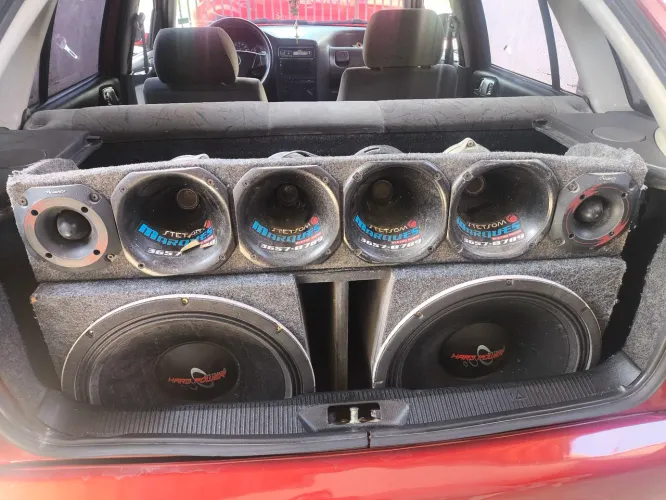 Som automotivo