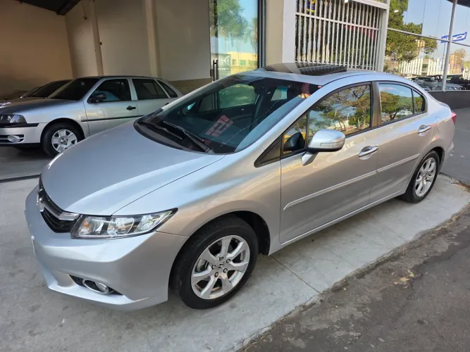 Honda Civic Sedan EXS 1.8/1.8 Flex 16V Aut. 4P 2012