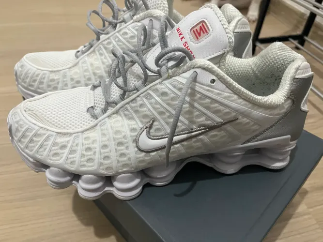 Nike shox 12 molas branco