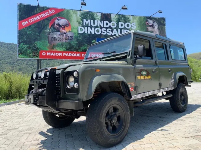Land Rover Defender 110 TDI County SW Diesel 2000