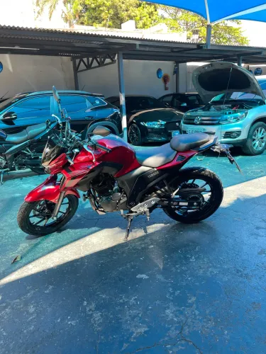YAMAHA fazer 250 flex ABS 1.672 mil km rodado Ano 2024/25 único dono Ipva pago