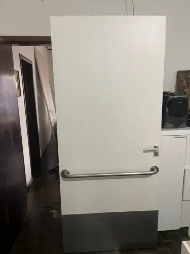 PORTA ADAPTADA PCD