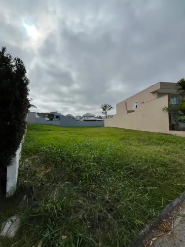 Terreno à Venda por R$600.000, Vale dos Cristais, Macaé, RJ