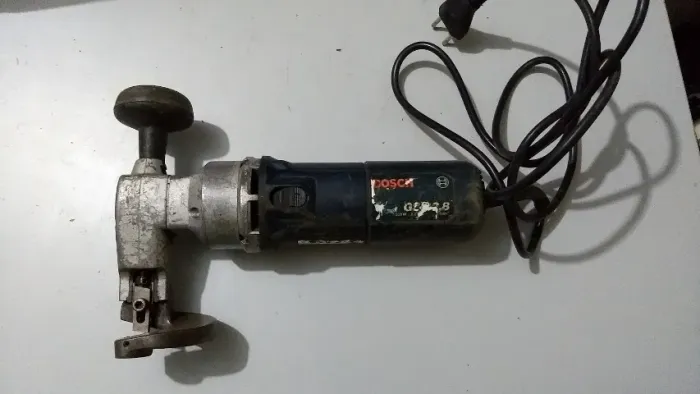Tesoura faca Bosch 2.8