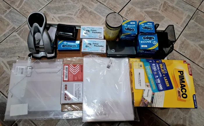 Kit de escritorio com itens novos 