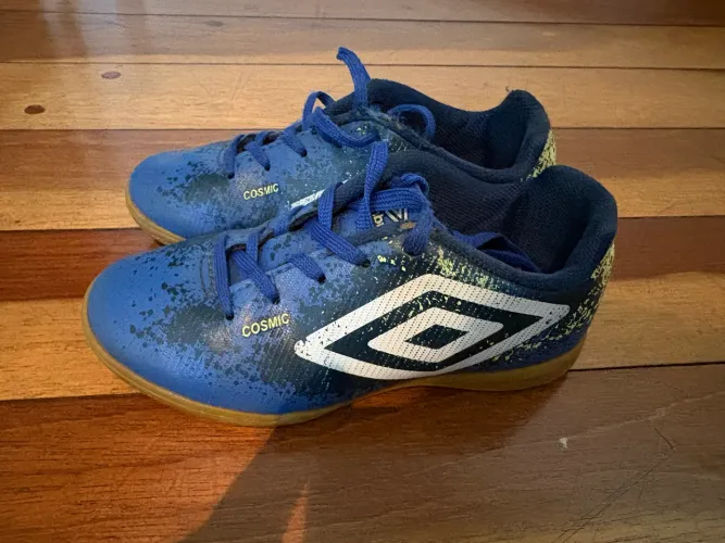 Chuteira infantil Umbro