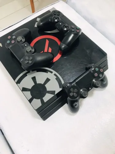 PLAYSTATION 4 PRO ( PS4 PRO )