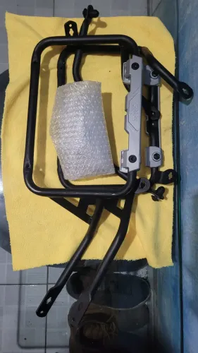 Suporte lateral BMW 1300