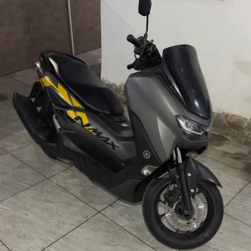 NMAX SE CONNECTED