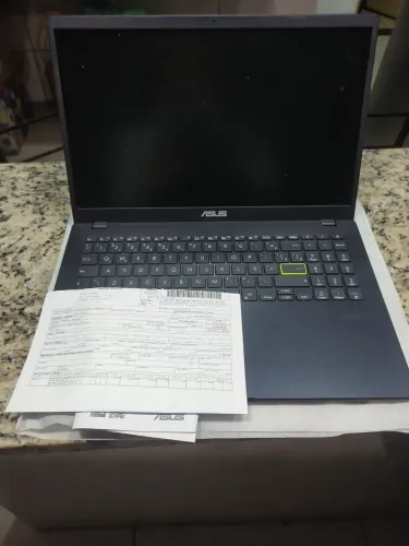 Notebook Asus novo com 3 meses de uso com nota fiscal e caixa