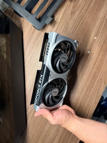 Placa de Video RTX 5070 MSI