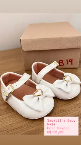 Lote de bebê menina 