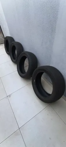 4 pneus Goodyear 205 55 R17
