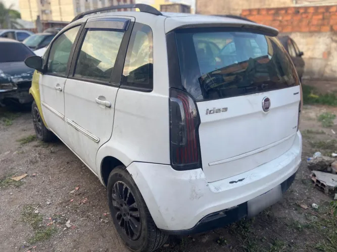 Vendo peças de Idea Essence 1.6 manual 2010