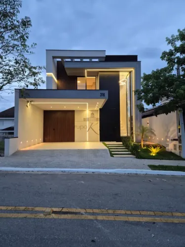 Casa em Condomínio Floradas do Paratey  4 Suítes 244m²