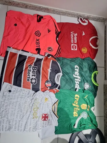 Camisas de time diversas