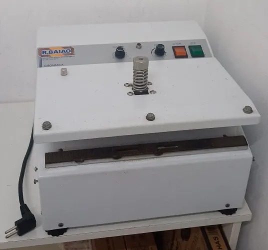 Seladora automática 