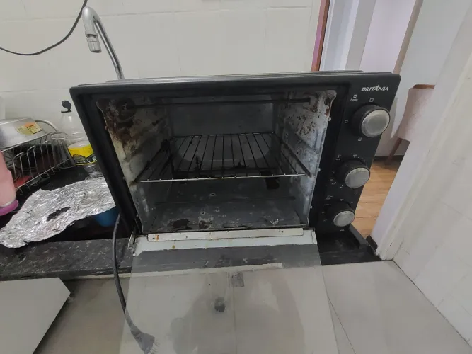 Vende se forno