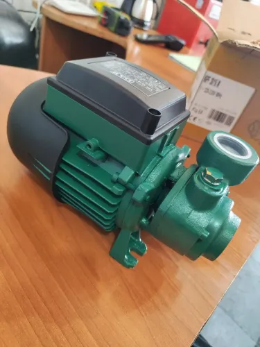 Bomba d'água 220v nova