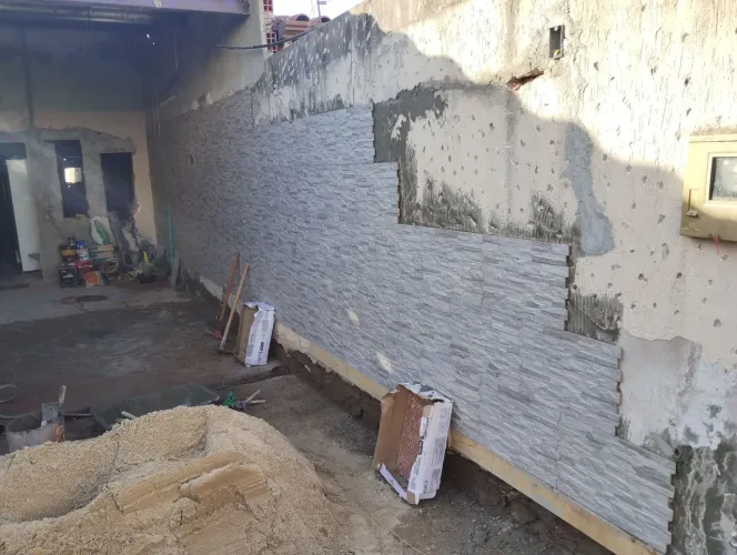 Pedreiro e ladrilheiro, só empreita 