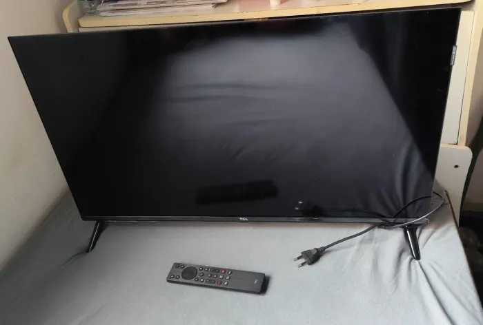 Smart TV LED 32 - TCL - HQ - para peças (ou trocar a tela)