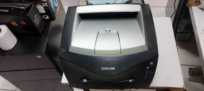 Impressora Brother laserjet E230