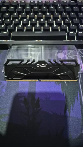 Memoria Ram Oloy DDR4 8GB 3000Mhz