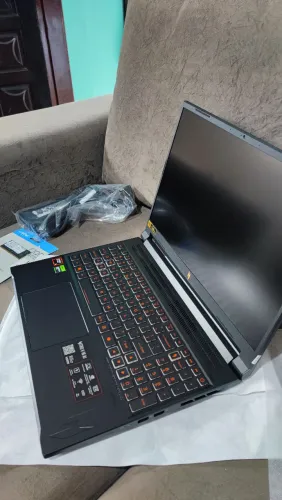 Acer Nitro 16S AI 32GB 1TB RTX5050 Novo