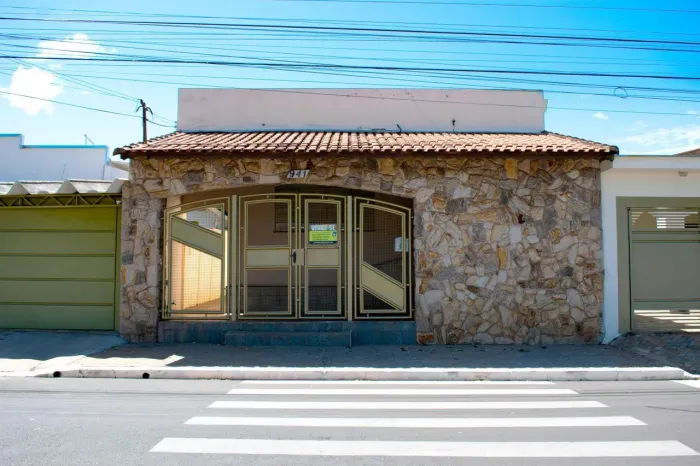 Sala Comercial para Venda em Tupã, Centro, 2 dormitórios, 2 banheiros, 1 vaga