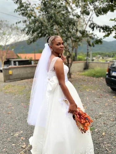 Vestido de noiva +veu