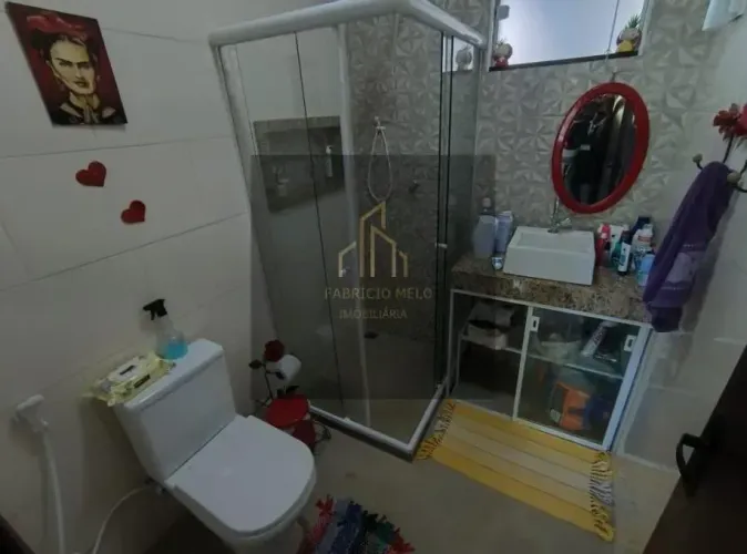 FJ 00176 Imóvel para venda possui 180 metros quadrados com 4 quartos