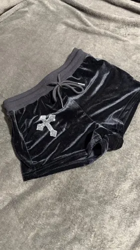 shorts aveludado de cruz