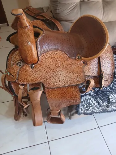 Traia nova sela couro