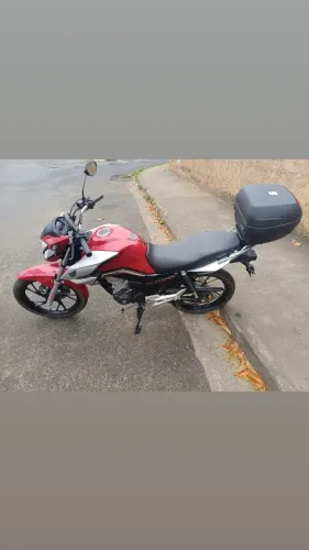 CG Titan 160 vermelha