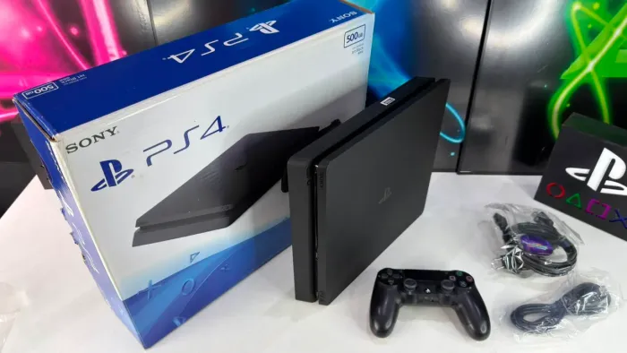 Ps4 500GB semi novo